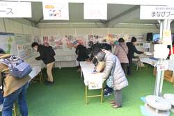 「ブランド牛が当たる抽選会や無料試食も！福岡市役所横で入場無料の「お肉まつり」開催」の写真