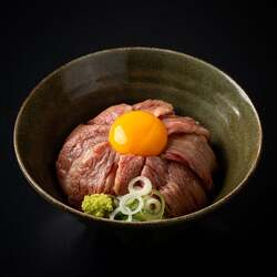  ナカジー「ウマすぎ！」スペシャル佐賀牛あぶりトロトロ丼