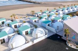 目の前に海が広がる「Sugar Beach Oarai」！プライベート感のある作りで家族でゆったり過ごせるリゾートグランピング