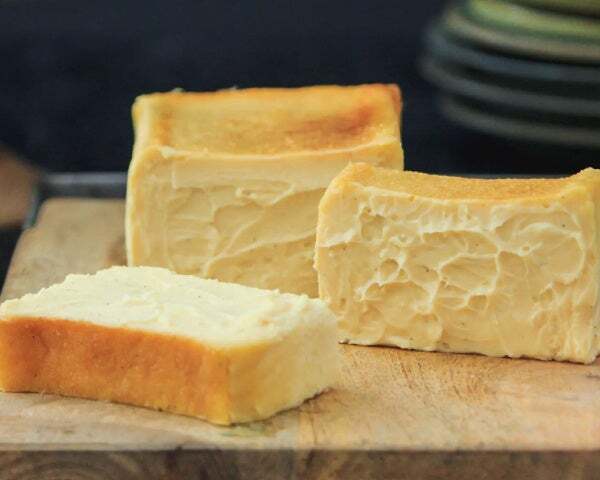 〈ｔｏｒｏａ〉とろ生チーズケーキ（１個）　３,７８０円