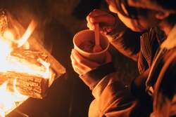 「小学生以下無料！名古屋・東別院で焚き火イベント　ラジコンパークやワークショップも」の写真