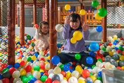 屋内アトラクション　こども忍者やしき『にんにんパーク』