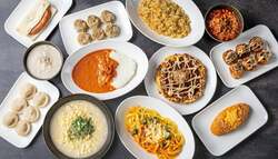 食べ放題で楽しめる冷凍食品＆レトルト食品(写真はイメージです)