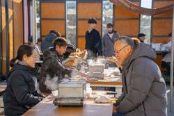 「【大阪】振る舞い牡蠣汁も！泉南で牡蠣まつり開催。親子で楽しむワークショップも」の写真