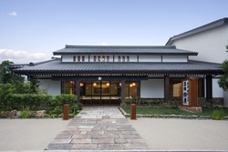 「本物そっくりな「おでんケーキ」も！小田原の鈴廣で冬限定のアレンジおでんを味わおう」の写真