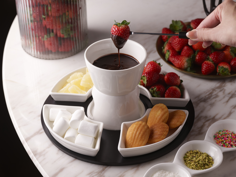 ヴァローナ社のチョコレートを使用したチョコレートフォンデュ