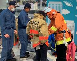 「入場無料で1日遊べる！池袋で親子フェス開催、防災体験や読み聞かせなど内容充実」の写真