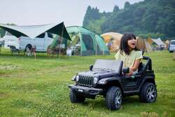 「絶景の天然芝で星空キャンプ！音楽と焚き火、足湯も楽しめる家族イベントが勝浦で」の写真