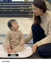 「0歳デビューを応援！岸和田でハイハイレースや服の交換会　参加無料の親子イベント」の写真