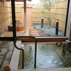 木造りの家族風呂「なごみ」