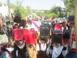 「思い出のランドセルを海外へ！新潟・ベルナティオで体験する「親子で社会貢献」企画」の写真