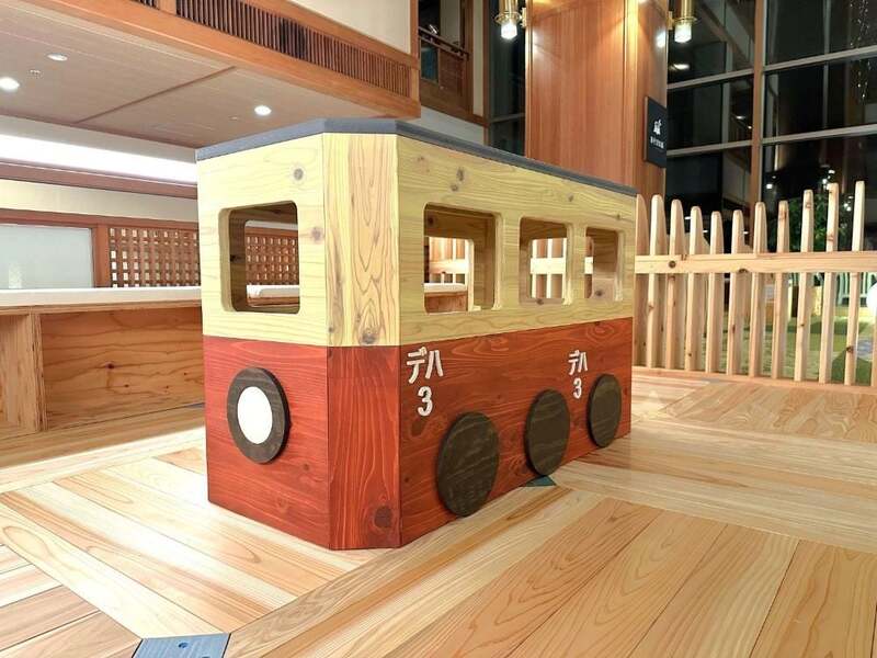 花巻電鉄の馬づら電車「デハ3」