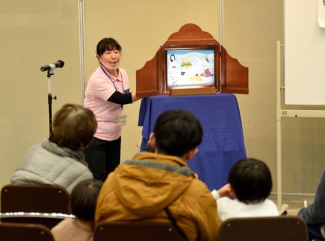 埋蔵文化財センターに紙芝居一座がやってきた