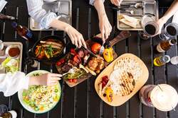 「関東最大級のグランピングと屋内遊び場が融合！プレジャーリゾート伊豆赤沢温泉誕生へ」の写真