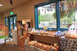 「わんちゃん入場無料！成田ゆめ牧場でドッグフェス　愛犬と列車やBBQ、ゲームを体験！」の写真