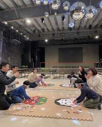 「親子で巨大福笑い＆愛犬と豆まきゲーム！岸和田で笑いと福を呼び込む節分体験イベント」の写真