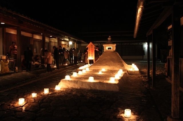 氷雪の灯祭り