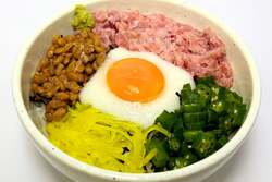 2月限定ゲレ食「バクダン丼」