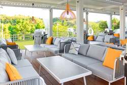 「ハンバーガー作りや遊具に子供が夢中！親子で遊び尽くす体験型BBQが成田に誕生」の写真