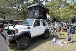 「アスレチックやグルメを親子で満喫！横浜・海の公園で入場無料のアウトドアイベント」の写真