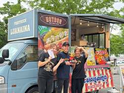 「【お台場】究極の肉祭が開幕！絶品ホットドッグの頂点を決める3日間、入場無料で開催」の写真