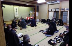 梅宮神社の甘酒祭り（狭山市役所）
