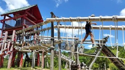 「【2026】関西の無料・格安アスレチック8選｜子供550円以下＆大阪の人気大型施設も」の写真