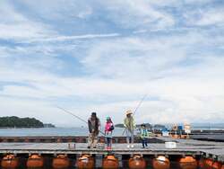 南紀白浜の人気施設「とれとれパーク内のカタタの釣り堀」