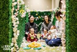 「屋内でお花見気分！二子玉川ではらぺこあおむしの手形アートやイースターを楽しもう」の写真