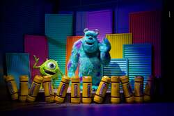 「【日本初上陸】ピクサーの世界に没入！24体以上の等身大キャラに会える体験型展覧会」の写真