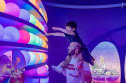 「【日本初上陸】ピクサーの世界に没入！24体以上の等身大キャラに会える体験型展覧会」の写真