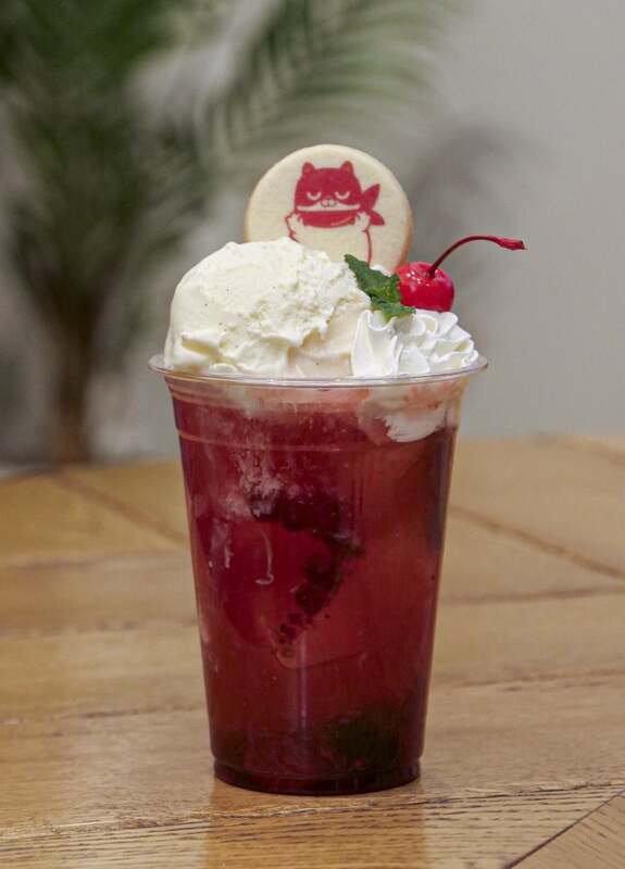 にゃんまるミックスベリーソーダ　550円（税込）