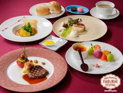 「【東京ディズニーシー】食で世界を巡る祭典が開催！レミーの新メニューや限定グッズも」の写真