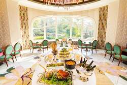 「【東京ディズニーシー】食で世界を巡る祭典が開催！レミーの新メニューや限定グッズも」の写真