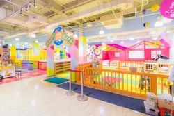 「【2026年】関西のトランポリンパークおすすめ11選！大阪・兵庫・京都の大型施設を厳選」の写真