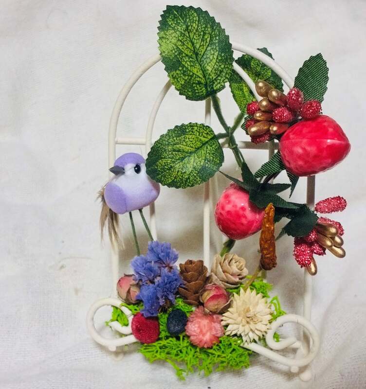 いちごと小鳥アレンジ