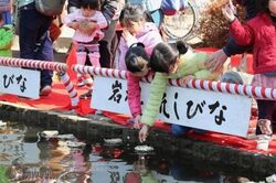 2026人形のまち岩槻 流しびな│(C)さいたま観光国際協会