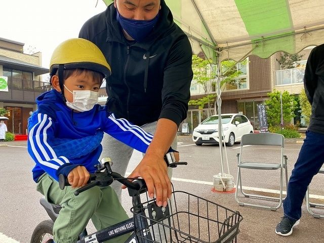 60分で乗れるようになる⁉ 親子で参加！自転車補助輪外しレッスン
