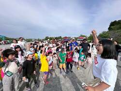 「入場無料！こども万博で店長や英会話講師に挑戦　自己肯定感を育む体験イベント開催」の写真