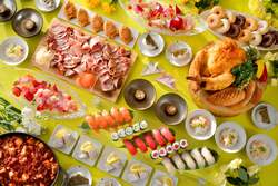 「100旒の鯉のぼりと雲海が共演！一流マジックや採蜜体験で特別なGWを ホテル椿山荘東京」の写真