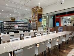 松戸店ではトレカ対戦スペース32席を用意（画像はコクーンシティ店）