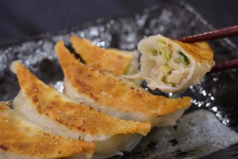 浜松餃子専門店 うまいもん空海「浜松餃子」 (静岡)