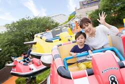 「東京サマーランドが2026年の営業スタート！　屋内プール＆遊園地で1日中遊び尽くそう」の写真