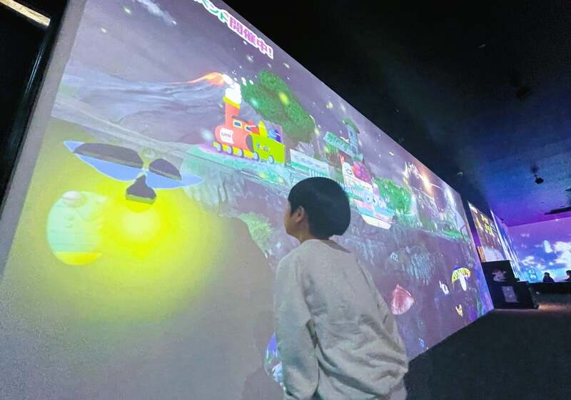 「DRAW YOUR WORLD（ドローユアワールド）」