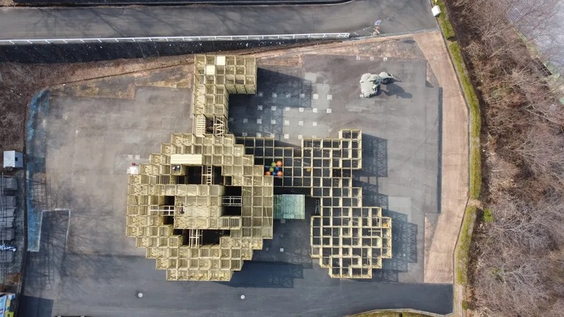 前輪が「体力コース」、後輪が「知力コース」の「サイクル立体迷路」