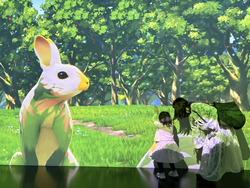 「あ！うさぎだ」と、うさぎのマネをしながら飛び跳ねる姿に周囲の人々もほっこり