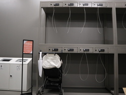 ベビーカー・大型荷物置き場