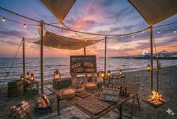 「海辺の焚き火や光線銃バトルも！入場無料のアウトドアイベントが大阪・泉南で開催」の写真