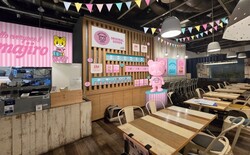 「【動画で紹介】3/19OPEN「しまじろう」のコラボカフェ 限定メニュー＆グッズを紹介」の写真