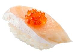 『とろサーモン いくらのせ』  一貫110円（税込）〜